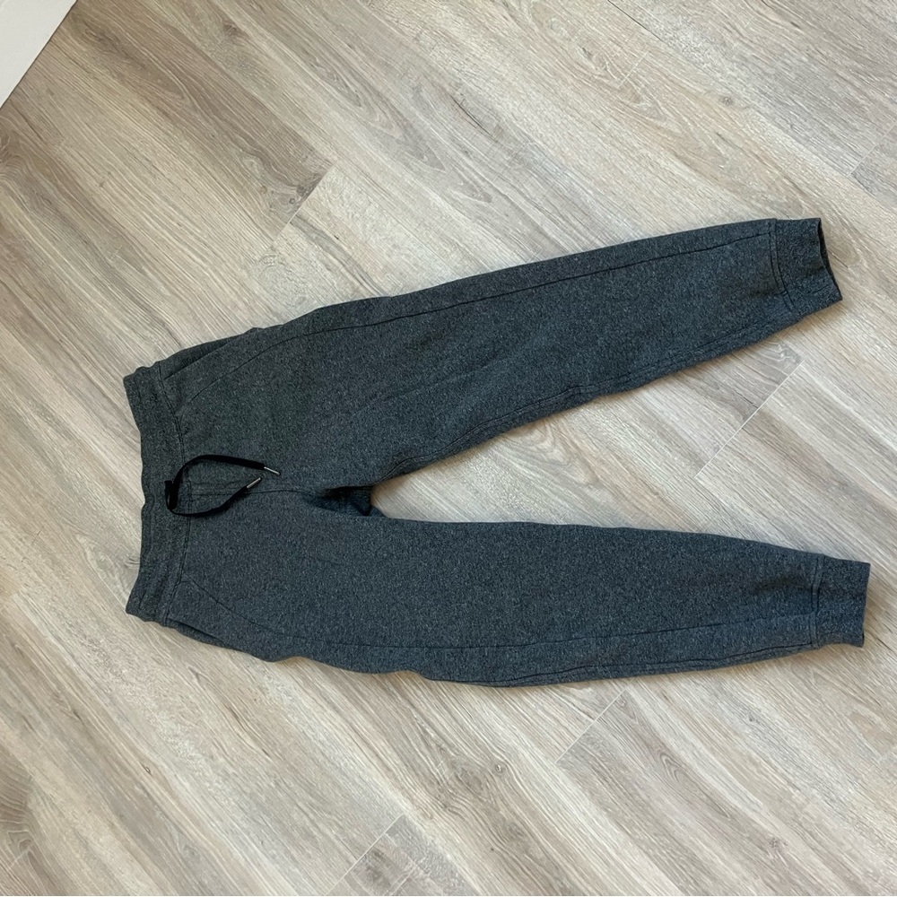 Lulu lemon fleece lined joggers size 6